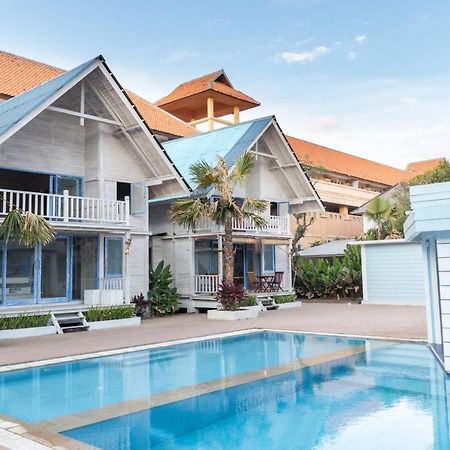 Seminyak Beach Hut Aparthotel Exterior photo