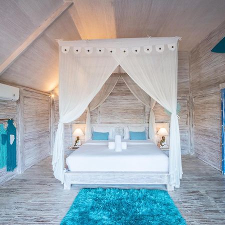 Seminyak Beach Hut Aparthotel Exterior photo